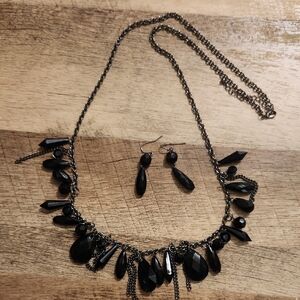 Black Necklace and Earring Set
